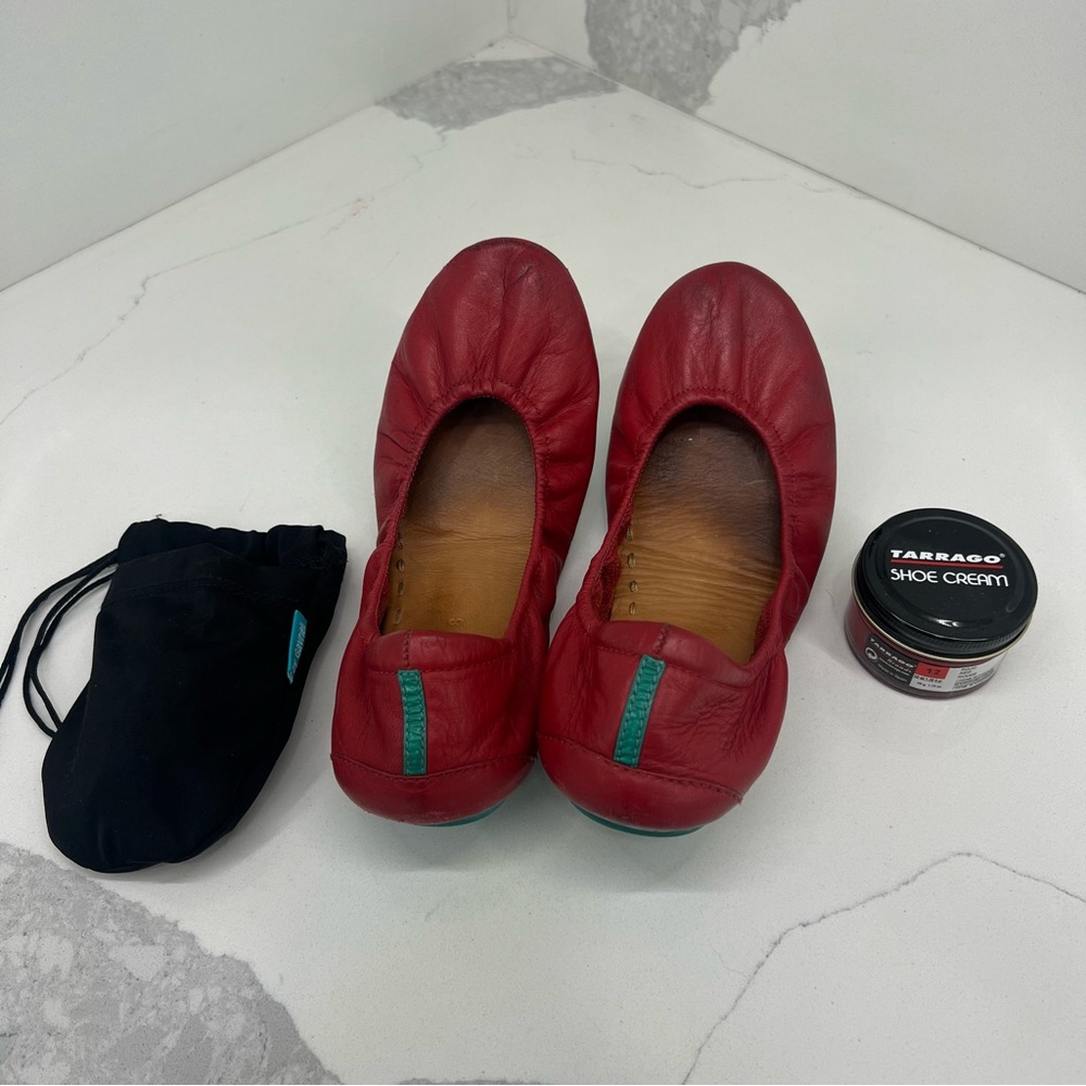 Tieks crimson red foldable ballet flat tarrago shoe cream, carrying bag shoe bag